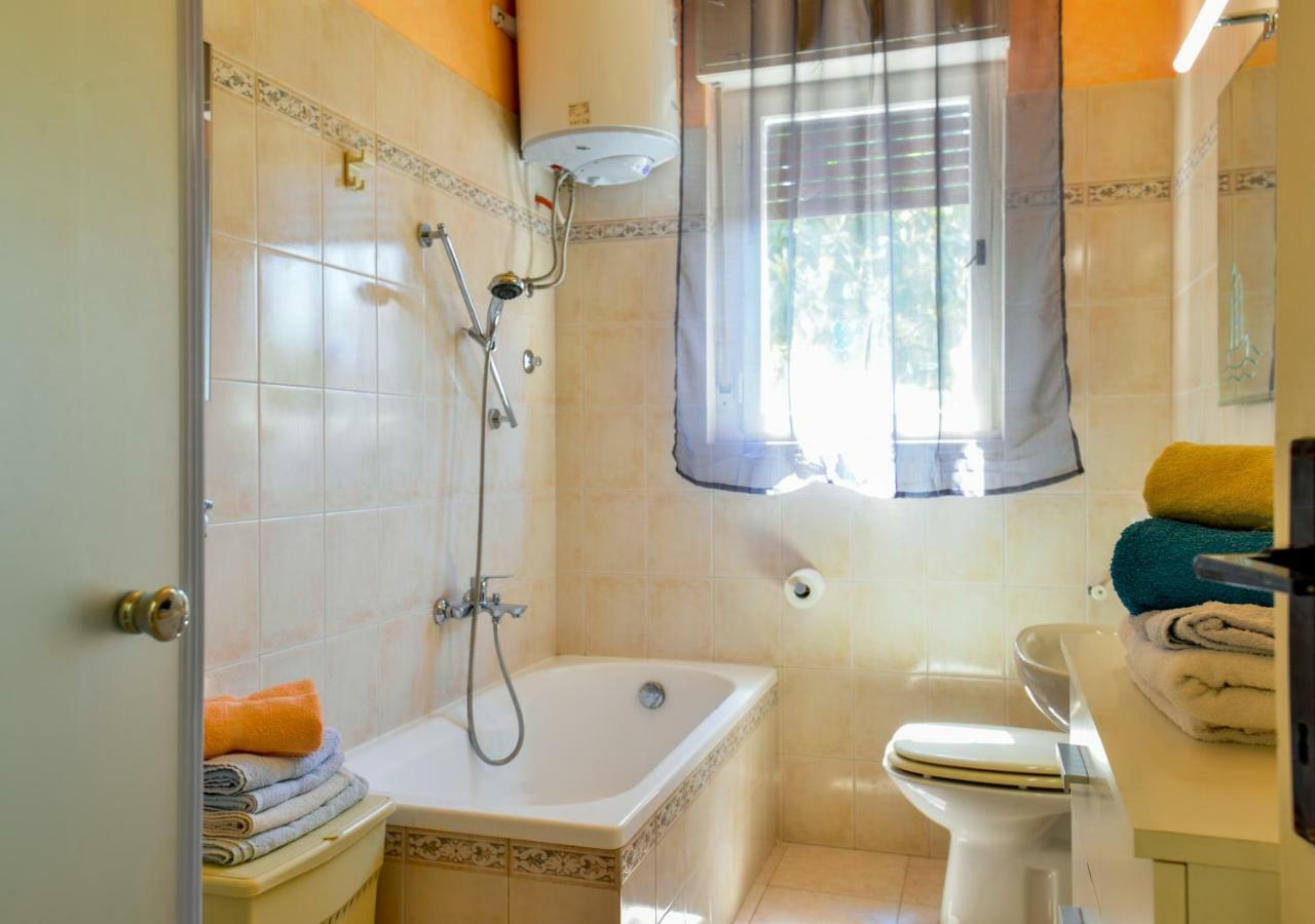 Dora Apartment